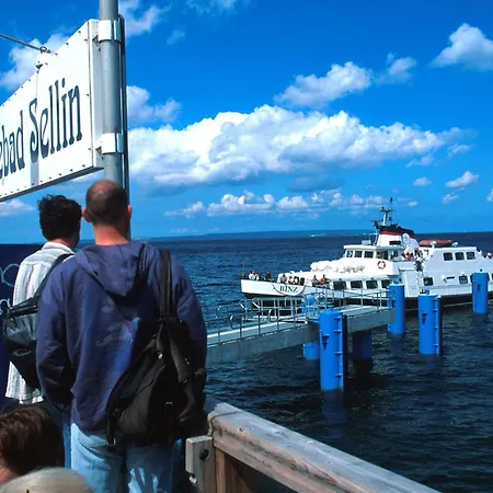 Appartementhaus Marina Mit Sauna * Sellin (Rugen)